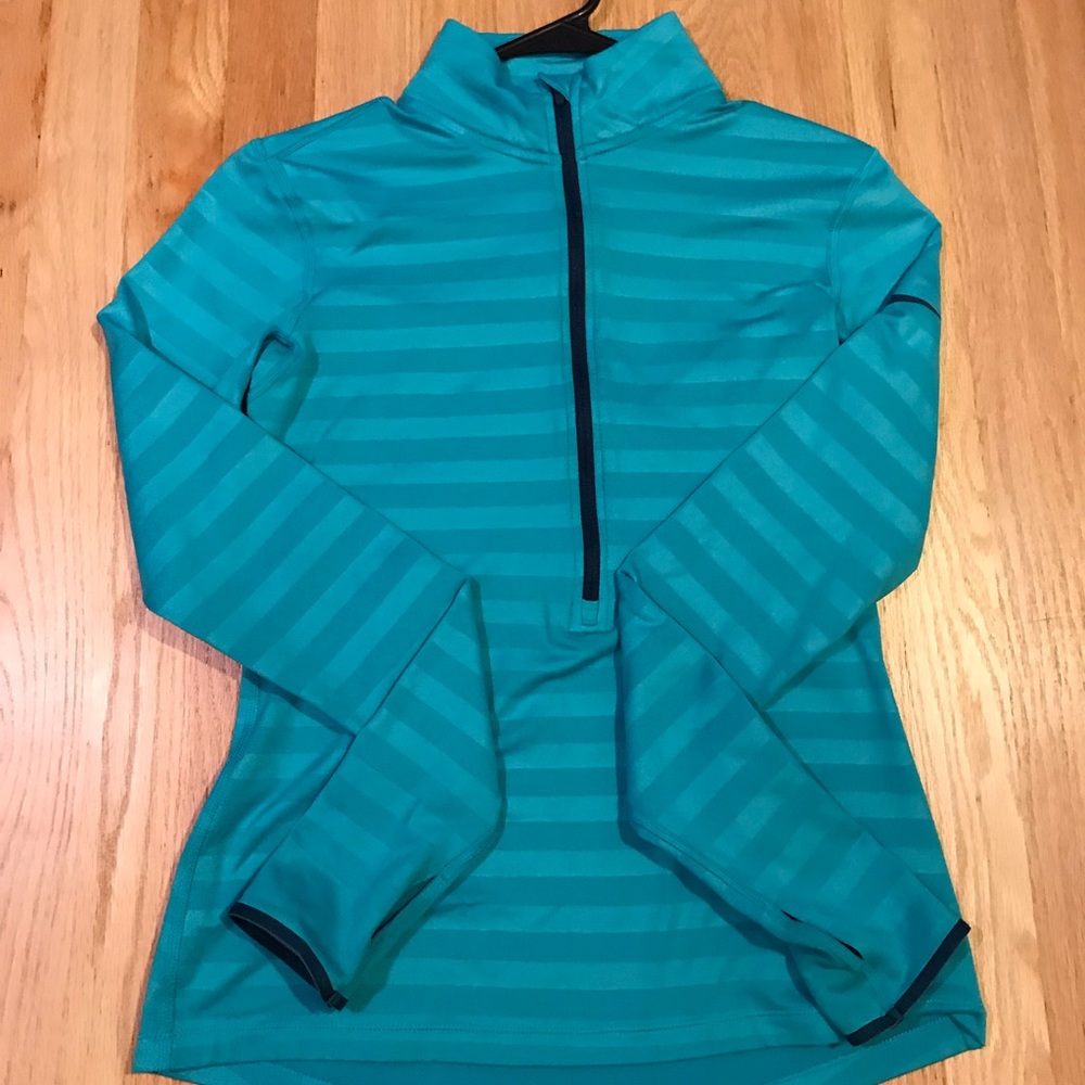 NIKE DRI-FIT LONG SLEEVE HALF ZIP
